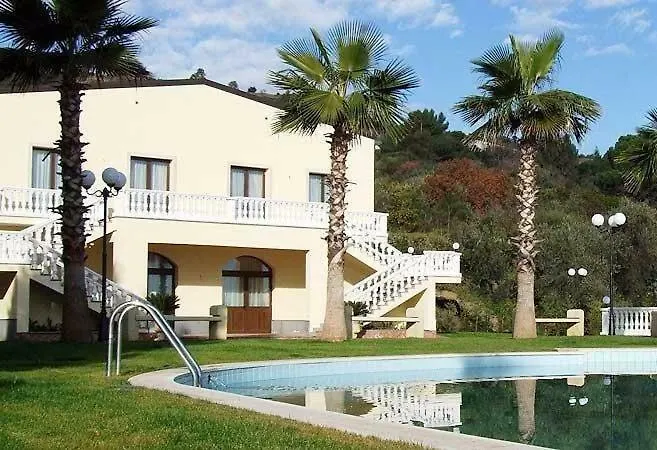 Aparthotel Residence Ore Felici Mascali Italy